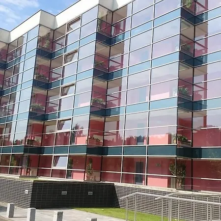 Aquarius Z Basenem Apartment