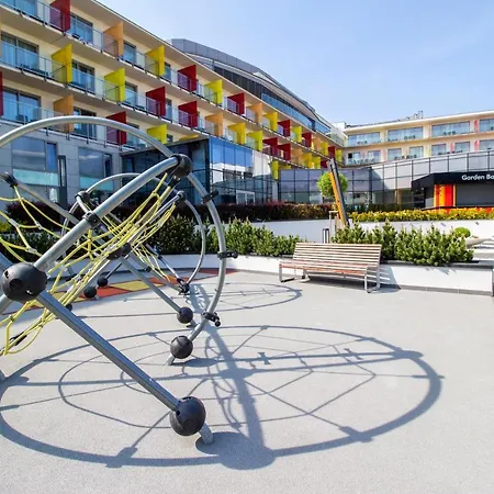 Aquarius Z Basenem Kolobrzeg