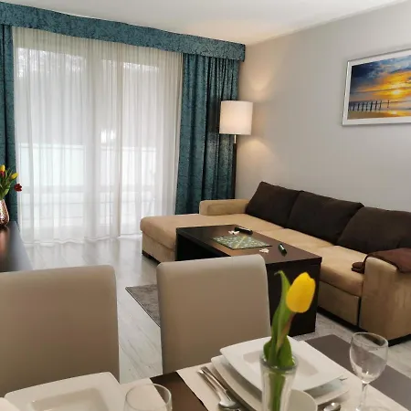 Aquarius Z Basenem Kolobrzeg