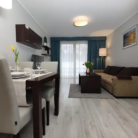 Aquarius Z Basenem Kolobrzeg