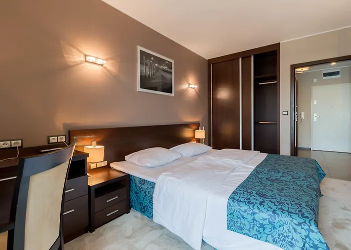 Aquarius Z Basenem Appartement *