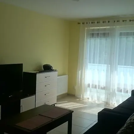 Aquarius Z Basenem *