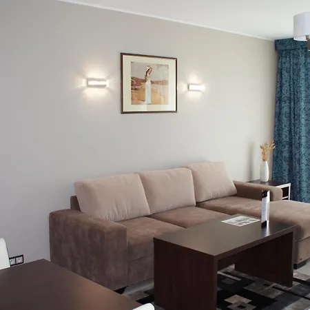 Aquarius Z Basenem Appartement
