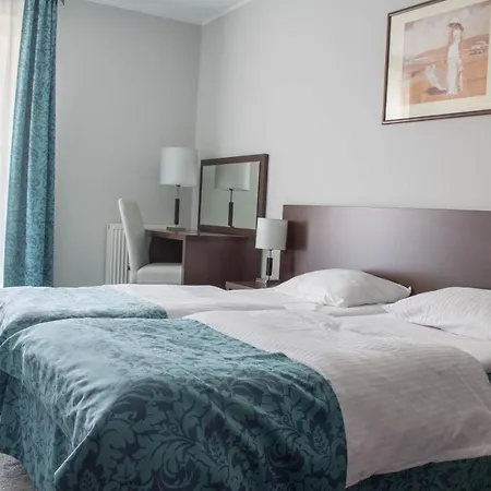 Apartment Aquarius Z Basenem