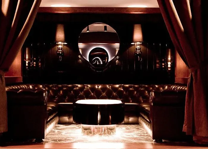 Aquarius Z Basenem 아파트