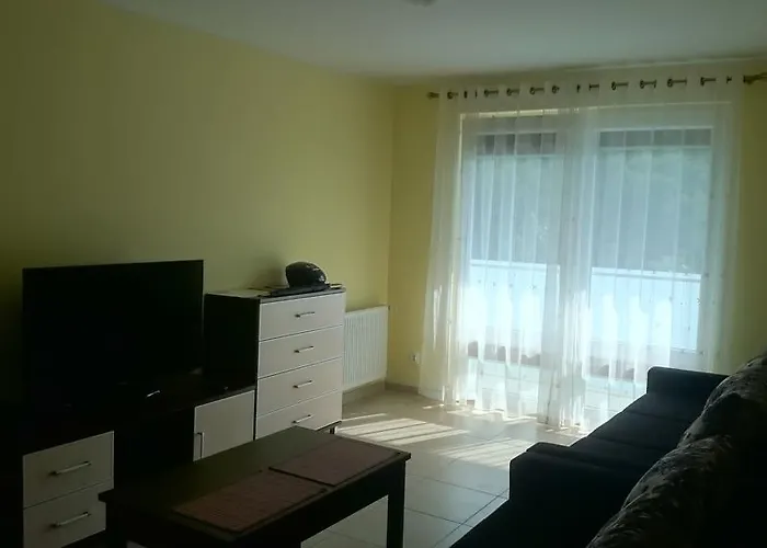 Aquarius Z Basenem *